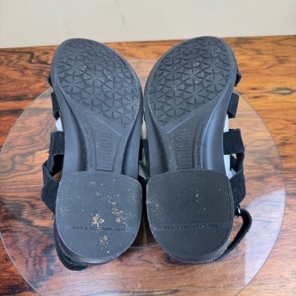 Munro Corine Sandals in black leather suede - Picture 15 of 15